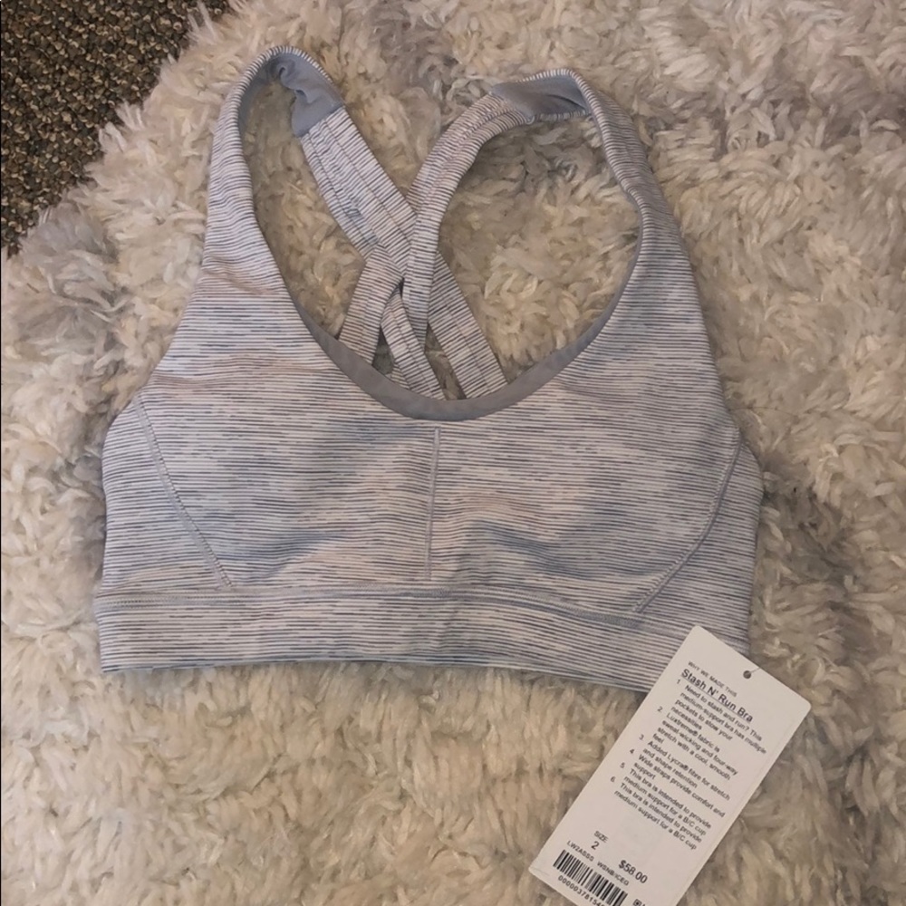Lululemon stash n’ run bra